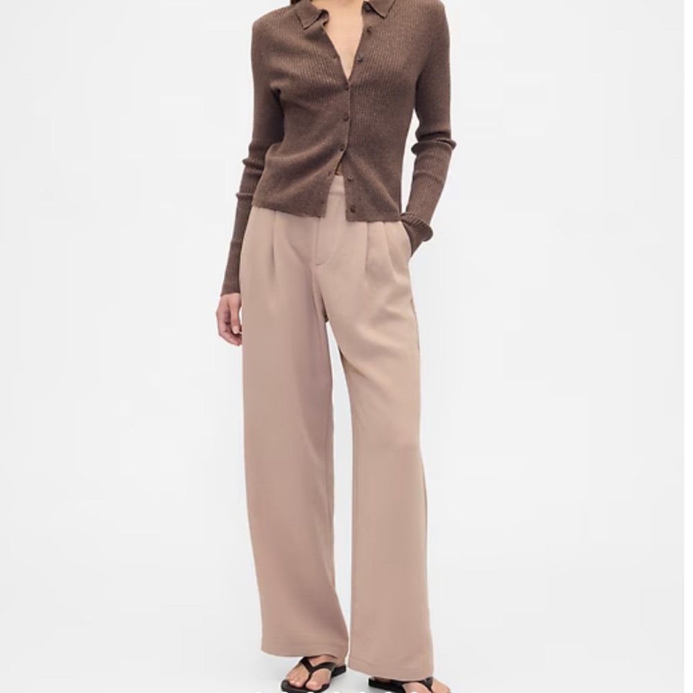 NWT Gap Khaki Easy Trouser Full Length Pants Size 6 Tall
